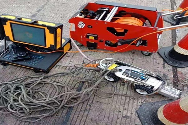 渝水CCTV管道检测机器人