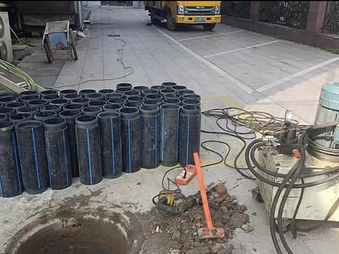 渝水PE置换管厂家 DN315置换管 非开挖管短管置换